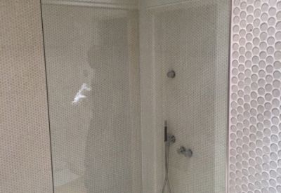 shower-glass-enclosure
